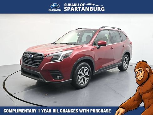 Used 2023 Subaru Forester Premium AWD/4WD image 3