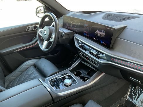 Used 2025 BMW X5 xDrive40i w/ Executive Package AWD/4WD image 32