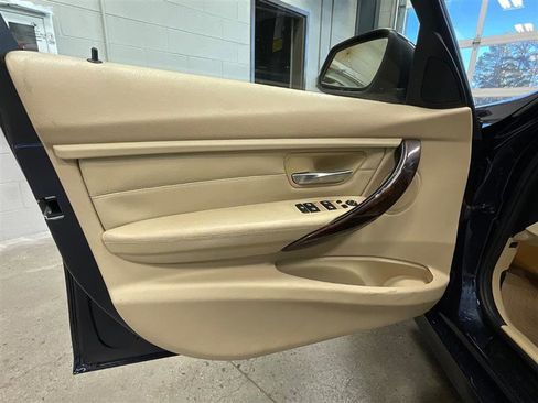 Used 2013 BMW 328i xDrive Sedan image 10