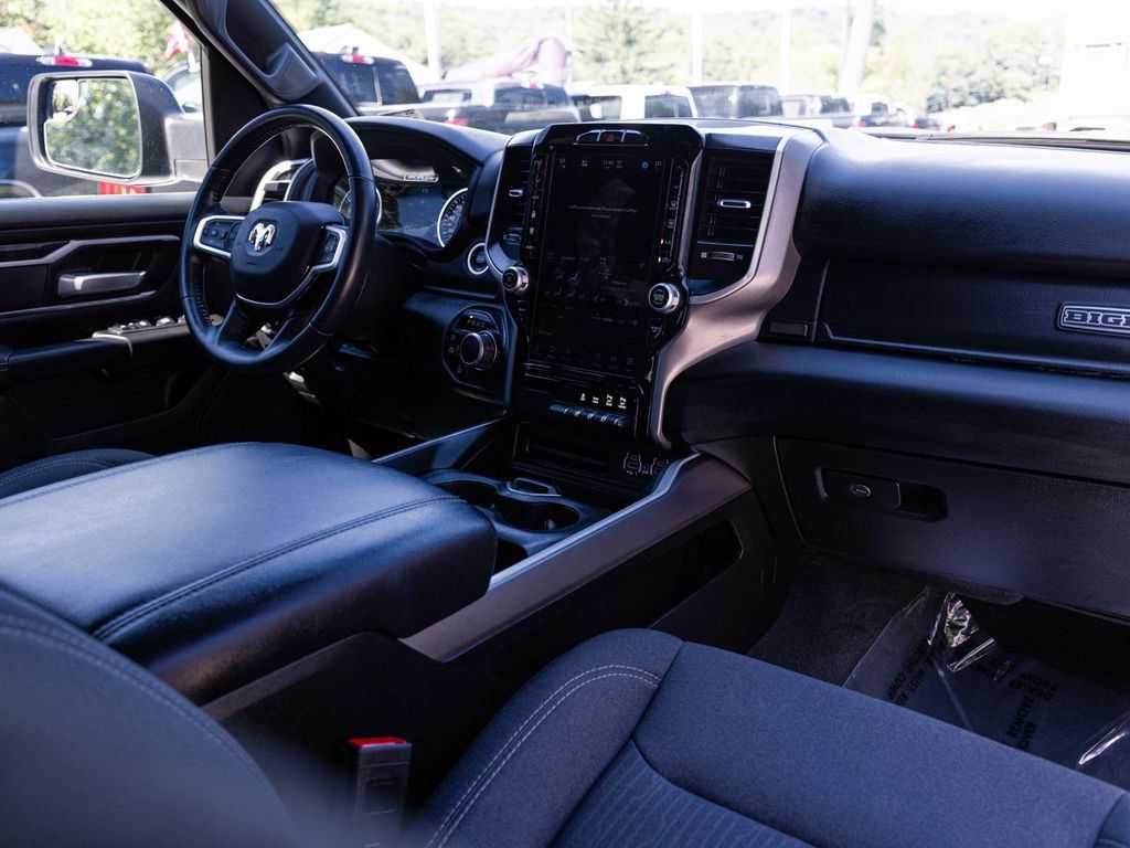 Used 2023 RAM 1500 Big Horn AWD/4WD image 32