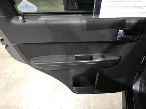 Used 2009 Ford Escape Limited image 24