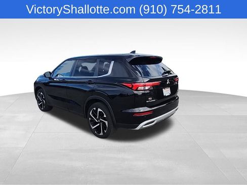 Used 2022 Mitsubishi Outlander SE image 22