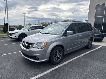 Used 2016 Dodge Grand Caravan SXT