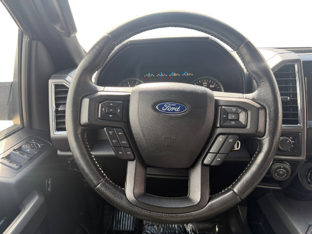Used 2016 Ford F150 XLT w/ Equipment Group 302A Luxury AWD/4WD image 12
