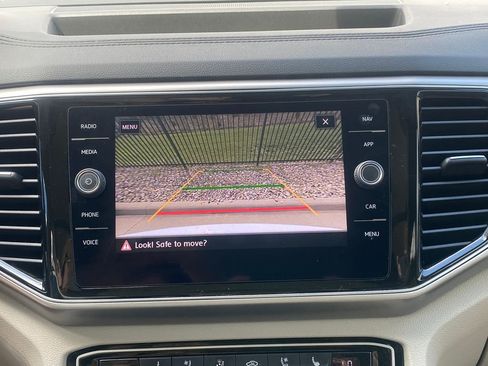 Used 2018 Volkswagen Atlas SEL Premium AWD/4WD image 12