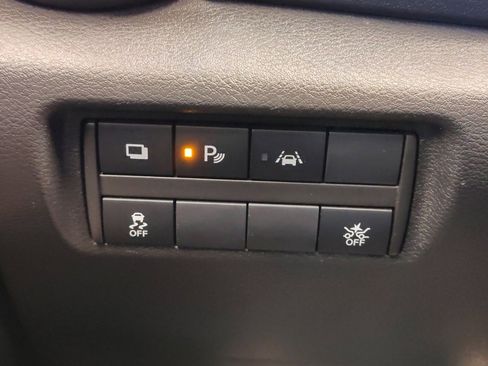 Used 2023 Nissan Versa S image 24