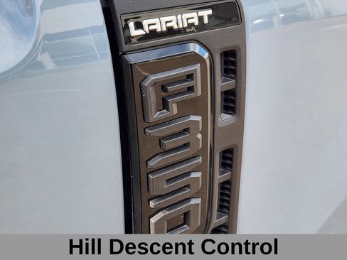 Used 2025 Ford F350 Lariat w/ Lariat Ultimate Package AWD/4WD image 15