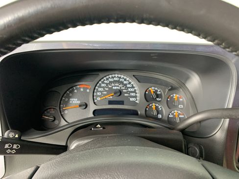 Used 2003 Chevrolet Silverado 3500 LS w/ Skid Plate Package AWD/4WD image 18
