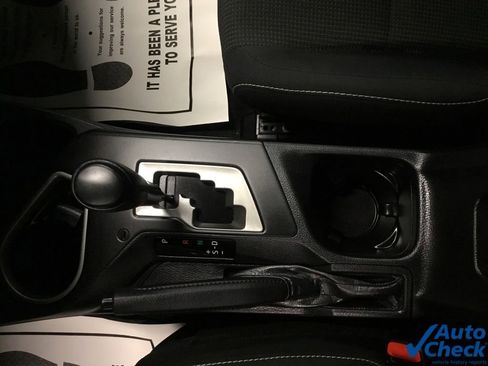 Used 2018 Toyota RAV4 XLE image 54