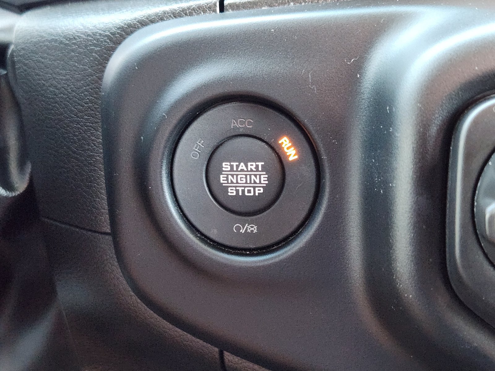 Used 2023 Jeep Wrangler Sport AWD/4WD image 29