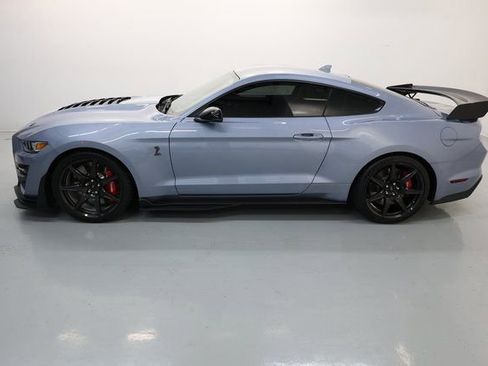 Used 2022 Ford Mustang Shelby GT500 w/ Carbon Fiber Track Pack image 60