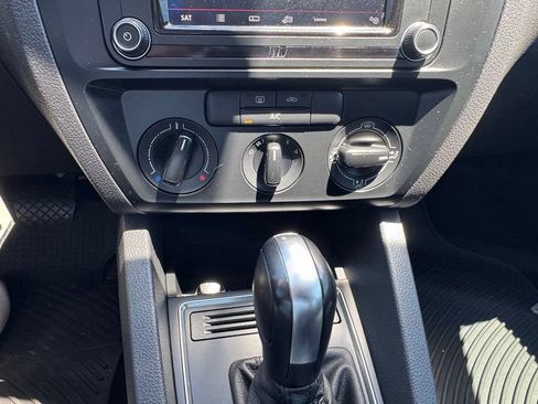 Used 2016 Volkswagen Jetta S FWD image 13