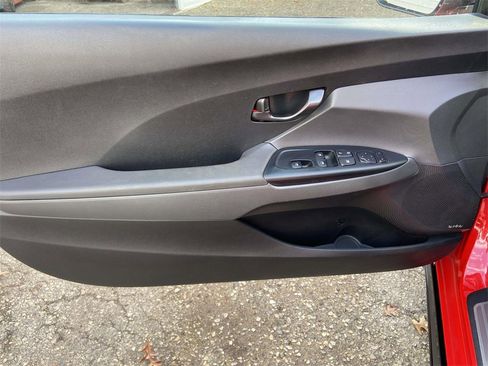 Used 2020 Hyundai Veloster N w/ Performance Package image 10