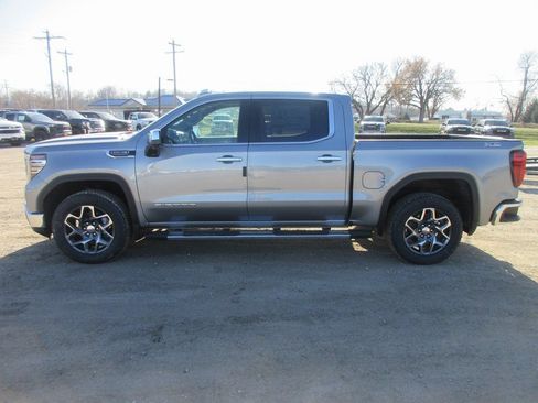 New 2026 GMC Sierra 1500 SLT w/ SLT Premium Plus Package image 9