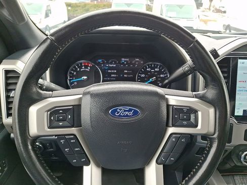 Used 2022 Ford F350 Lariat w/ Black Appearance Package image 19