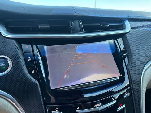 Used 2013 Cadillac XTS Platinum image 22