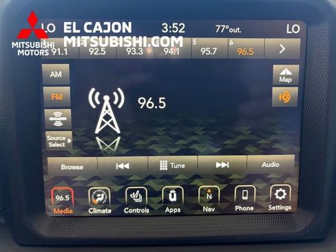 Used 2023 Jeep Wrangler Unlimited Sahara AWD/4WD image 16