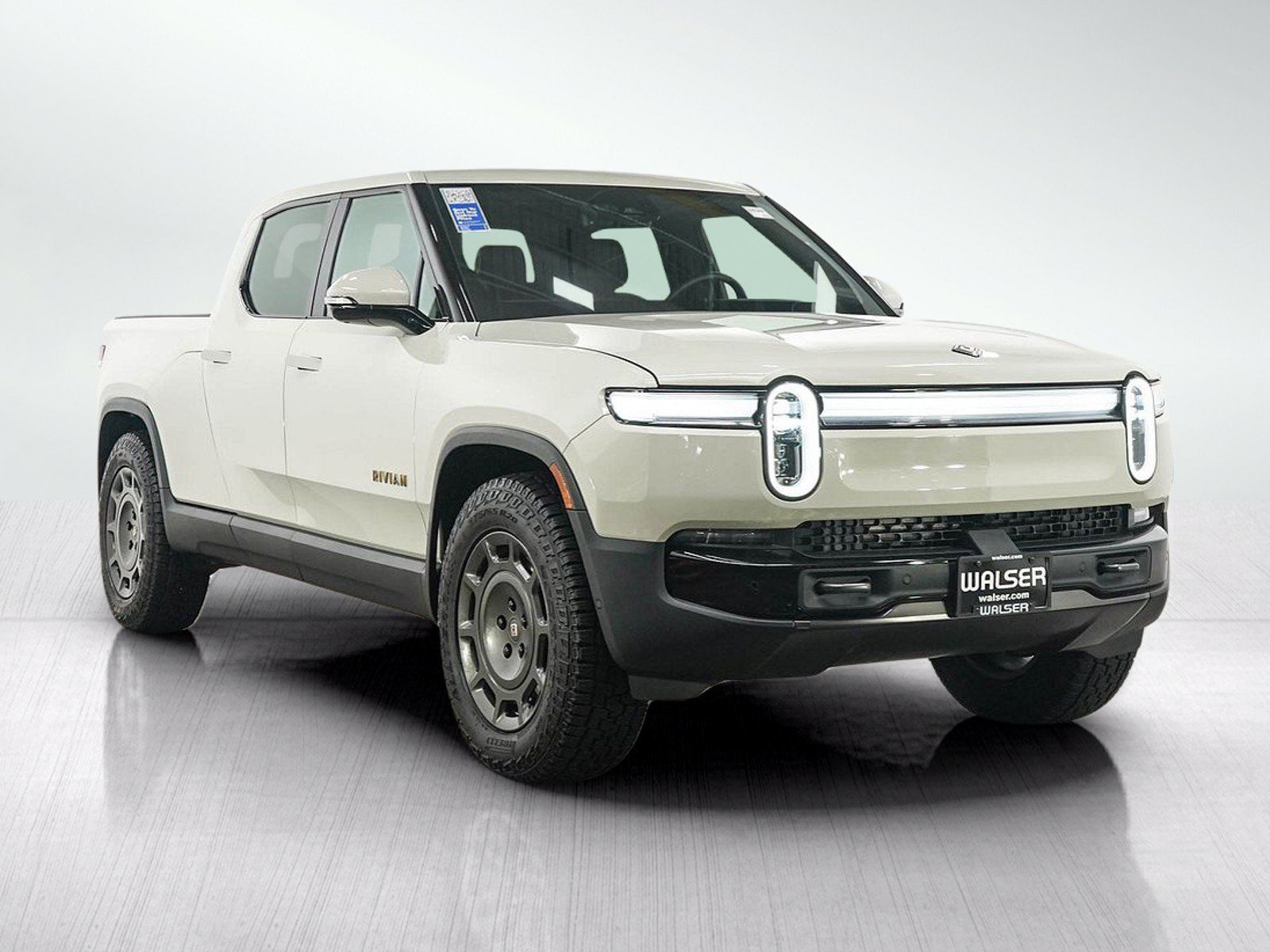 Used 2025 Rivian R1T Adventure Tri AWD/4WD image 7