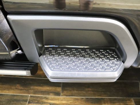 Used 2024 GMC Sierra 2500 Denali w/ Denali Reserve Package image 24