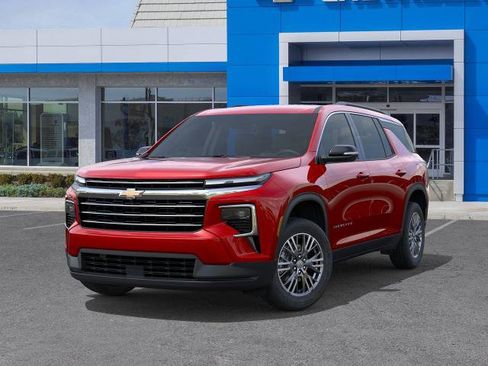 New 2027 Chevrolet Traverse LT w/ Driver Confidence Package FWD image 30