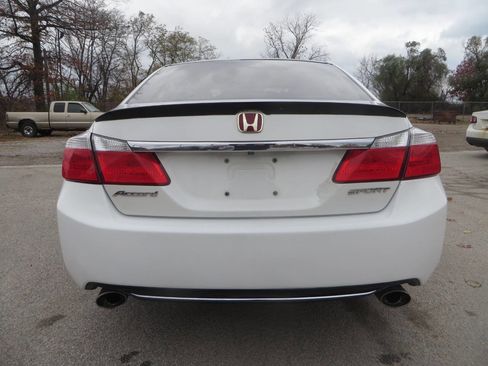 Used 2015 Honda Accord Sport image 25