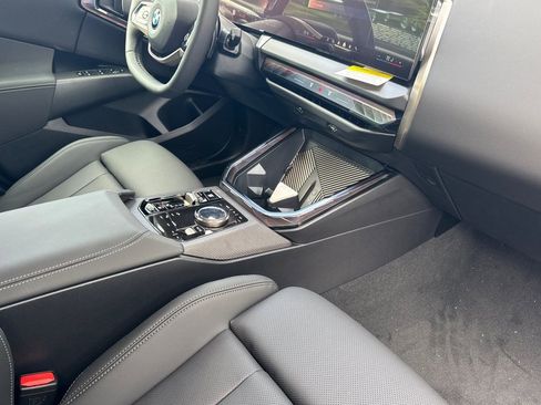 Used 2025 BMW X3 xDrive30i w/ Convenience Package image 28