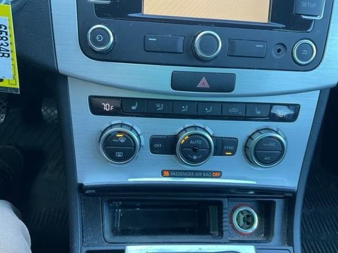 Used 2014 Volkswagen CC Sport image 24