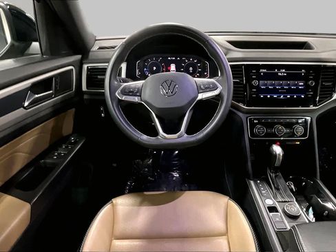 Used 2023 Volkswagen Atlas Cross Sport SE AWD/4WD image 6