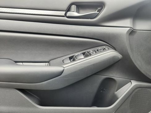 New 2025 Nissan Altima 2.5 S image 19
