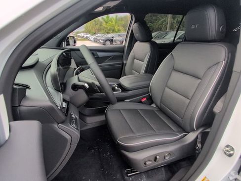 New 2026 Buick Enclave Sport Touring FWD image 5