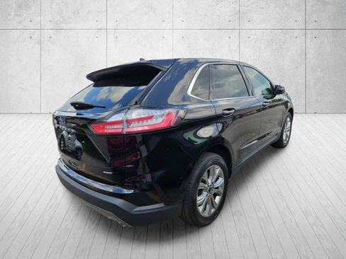 Used 2024 Ford Edge Titanium AWD/4WD image 10