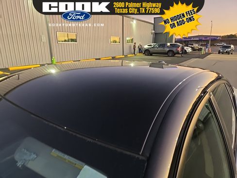 Used 2023 Nissan Sentra SR w/ Midnight Edition Package image 11