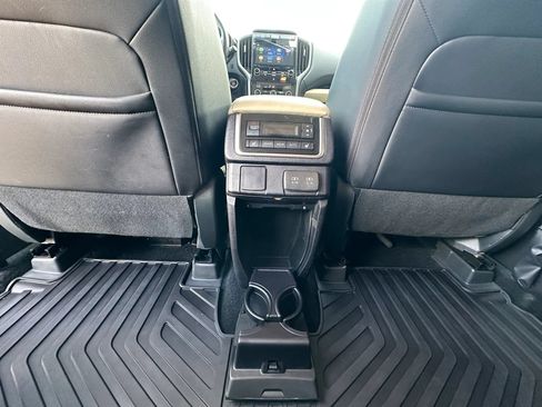 Used 2019 Subaru Ascent Limited AWD/4WD image 17