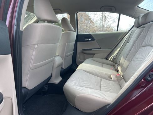 Used 2016 Honda Accord LX image 5