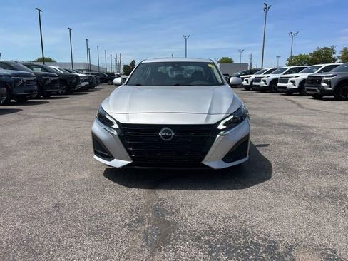 Used 2023 Nissan Altima 2.5 SL image 8