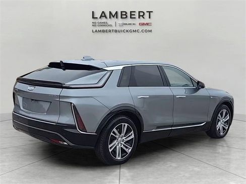 Used 2024 Cadillac Lyriq Tech w/ Driver Assist Package image 6