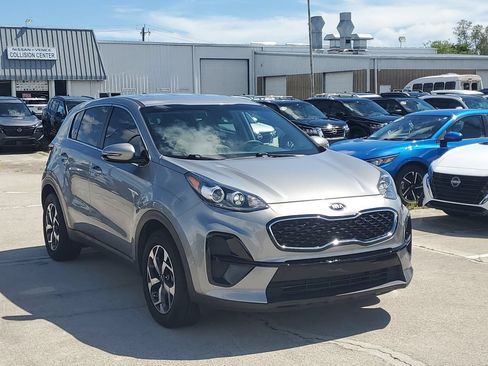 Used 2021 Kia Sportage LX w/ LX Fwd Popular Package image 9