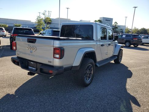 Used 2022 Jeep Gladiator Overland w/ Popular Equipment Package image 4