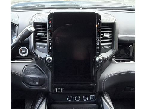 New 2026 RAM 3500 Limited AWD/4WD image 19