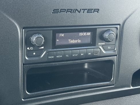 Used 2025 Mercedes-Benz Sprinter 2500 image 17