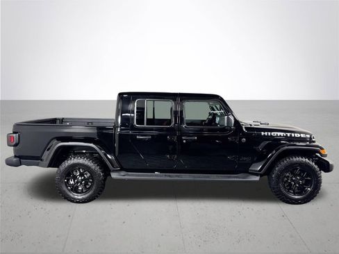 New 2025 Jeep Gladiator Sport image 5