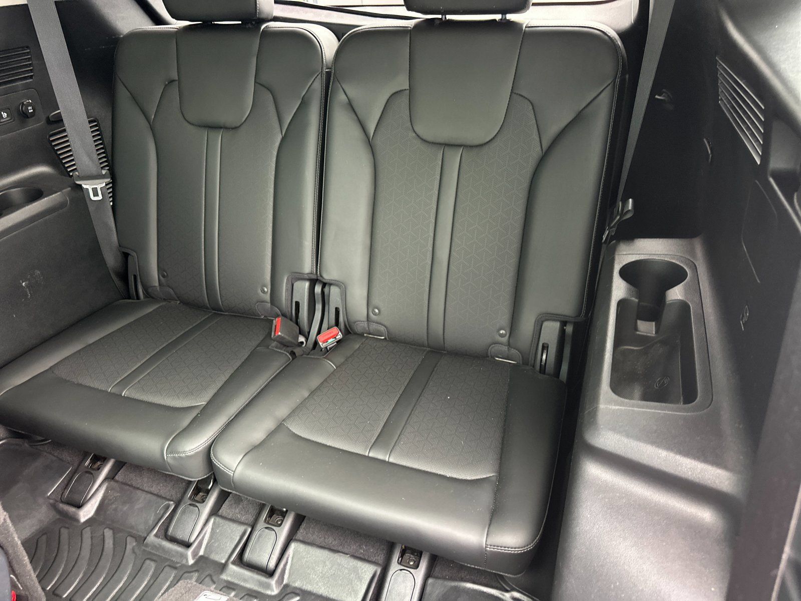 Used 2021 Kia Sorento SX AWD/4WD image 14