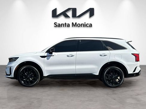 Certified 2023 Kia Sorento SX AWD/4WD image 3