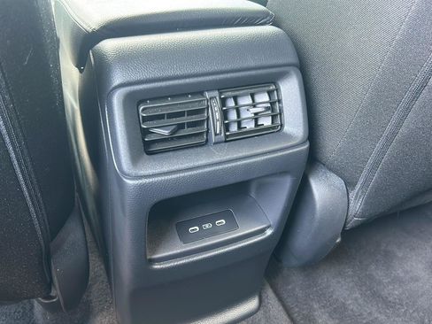 Used 2025 Honda CR-V EX image 18