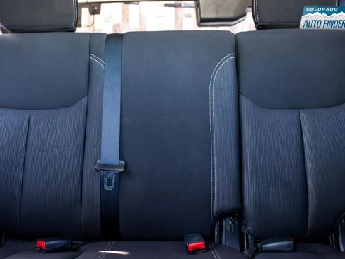 Used 2016 Jeep Wrangler Unlimited Sahara w/ Connectivity Group image 21