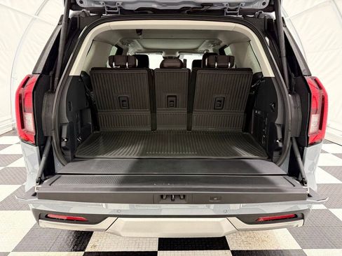 New 2025 Ford Expedition Platinum w/ Platinum Ultimate Package image 7