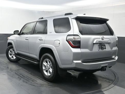 Used 2020 Toyota 4Runner SR5 image 4