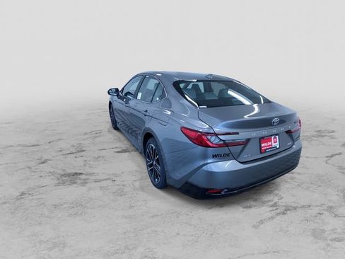 New 2026 Toyota Camry XLE image 7