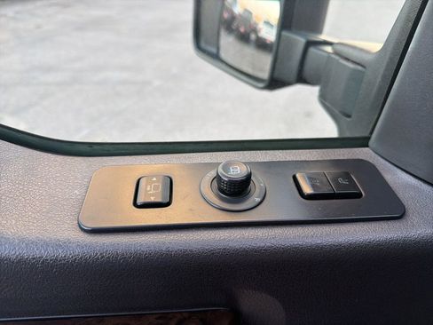 Used 2016 Ford F450 Platinum w/ FX4 Off Road Package image 28