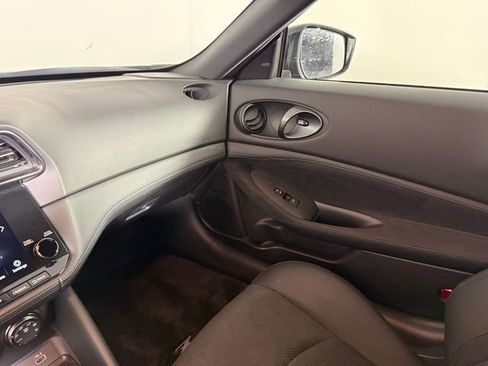Used 2023 Nissan Z Performance w/ Floor Mat Package (L93) image 22